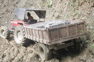 डेढ करोड खर्चिएर मर्मत गरेको गलेश्वर–राखुभगवती सडकको अवस्था जीर्ण र कहालीलाग्दो