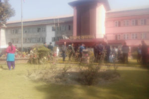 सर्वोच्च परिसरमा बम राखिएको हल्लापछि तनाब उत्पन्न,न्यायाधीसहरुको भागाभाग