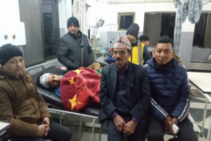 कांग्रेस कार्यकर्ताद्वारा खुकुरी र रड प्रहार गर्दा उपाध्यक्षका छोरा घाइते