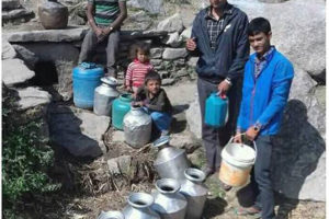 कालिकोटवासीले नेतालाई राखे एउटै सर्त पानी खान देऊ, भोट लैजाऊ