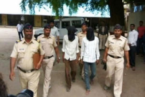 १५ वर्षीया किशोरीलाई बलात्कार गर्ने ३ बलात्कारीलाई मृत्युदण्डकाे सजाय