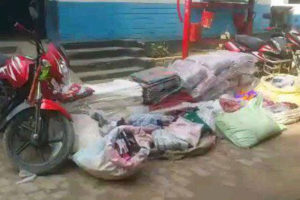 पाँच लाख रुपैयाँ बराबरको कपडा बरामद