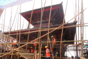 सहयोग मागेरै मनकामना मन्दिर जीर्णोद्धार, सुन पनि मागियो