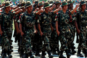 सेनाले उठायो करिब दुई मेट्रिक टन फोहर