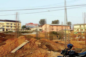 सरकारी भवन नै मापदण्डविपरीत