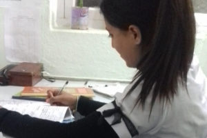 धनकुटाका नर्स कालो पट्टी बाँधेर आन्दोलनमा