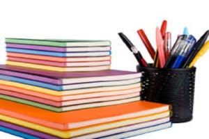 इटहरीमा बालबालिकालाई शैक्षिक सामग्री प्रदान