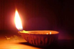 सिरिया घटनाका मृतकको सम्झनामा दीप प्रज्वलन