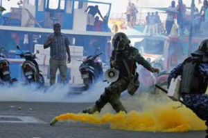 मालदिभ्स् राजनीतिक संकट:  प्रधानन्यायाधीश र पूर्व राष्ट्रपति गैयुम पक्राउ