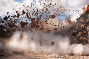 धनुषामा बम विष्फोट हुँदा प्रहरी निरीक्षकसहित ३ जनाको मृत्यु