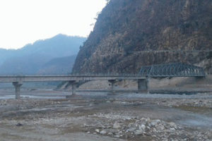 कर्णाली नदीमा पक्की पुल बनेसँगै यात्रा गर्न सहज