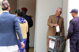 प्रदेश नं ३ मा राष्ट्रियसभा सदस्य निर्वाचनको मतदान, ५ तस्बिरमा हेर्नुहोस्