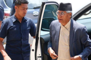 निवर्तमान प्रधानमन्त्री देउवा निजी निवास सर्दै