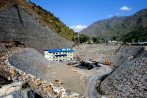 चमेलिया जलविद्युत् आयोजनाले माग पूरा नगरेको भन्दै आमरण अनशन