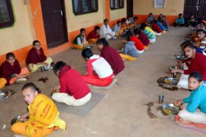 दानका भरमा चल्दैँ संस्कृत विद्यालय