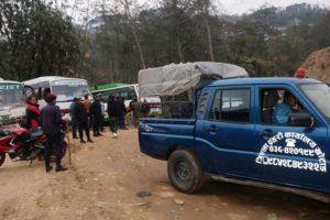 जथाभावी पार्किङ गरिएका बसको साँचो कब्जामा