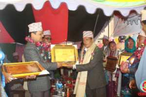 छथर जोरपाटी गाउँपालिकाको स्थापना दिवसमा जग्गादातालाई सम्मान
