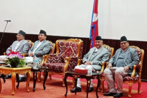 पहिलो पटक दौरा सुरुवाल लगाएर महराको शपथग्रहण