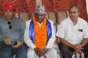 कर्मचारी काममा नगए बिदा दिइने छः मन्त्री पण्डित