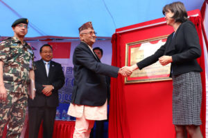 आजदेखि सिंहदरबारमा सौर्य बत्ती झलल