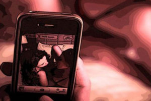 १३ वर्षीया बालिकालाई खेतमा लगेर पालैपालो बलात्कार गर्दै खिचियो भिडियो