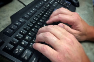 कम्प्युटर सिक्दै जनप्रतिनिधि