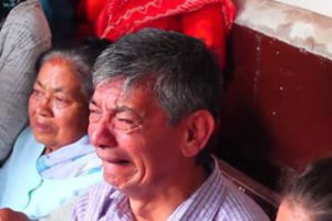 मदनकृष्णले भक्कानिदै श्रीमतीलाई यसरी गरे बिदा (भिडियोसहित)