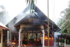 इन्डोनेसियाका विभिन्न चर्चमा आतंककारी हमला, नौ जनाको मृत्यु, अरु कैयौँ घाइते