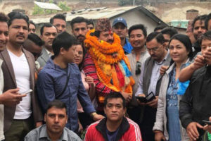 कैद माफी पाएपछि जेलबाट छुटे बालकृष्ण ढुंगेल