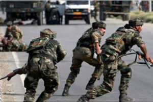 काश्मिर सीमा क्षेत्रमा झडप जारी