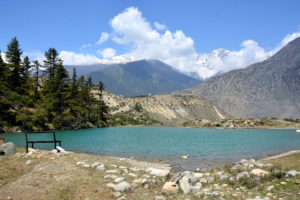 ‘जेरी’ फिल्मको छायाङ्कनसँगै उदाएको ढुम्बा तालले पर्यटक लोभ्याउँदै