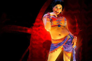 यस्तो हट र सेक्सी छिन् मुख्यमन्त्री पत्नी