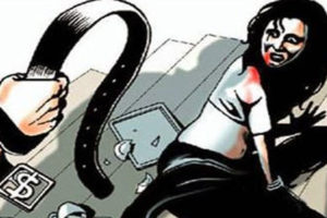 डोल्पामा छोरा नपाएको भन्दै पत्नीलाई मरणासन्न हुनेगरी कुटपिट