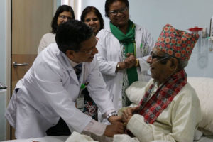 राष्ट्रकवि माधवप्रसाद घिमिरे अस्वस्थ, दुई हप्तादेखि ग्राण्डीमा भर्ना