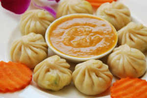 मःमः बेचेर मासिक तीस हजार बचत