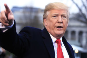 हजारौं आप्रवासीलाई गोली हान्न ट्रम्पको आदेश