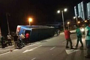 मलेसियामा कामदार चढेकाे बस दुर्घटना, कम्तीमा ३६ नेपाली घाइते