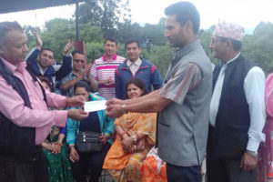 अग्नीपीडित बिष्टलाई बन्धुको सहयोग