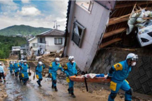 वर्षाका कारण १०० को मृत्यु भएपछि जापानी प्रधानमन्त्रीको विदेश भ्रमण स्थगित