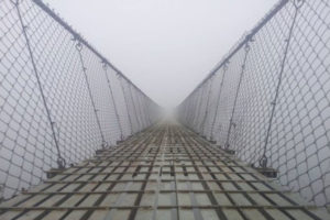 प्रवासी नेपालीकाे सहयाेगमा अन्नपूर्ण पदमार्गमा झोलुङ्गे पुल निर्माण