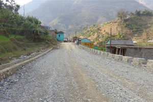 तेह्रथुममा सडक निर्माणमा ढिलासुस्ती