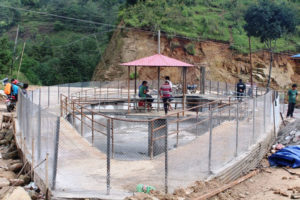 खोटाङको पर्यटकीयस्थल महुरेगढीमा आँखा आकारको पोखरी निर्माण