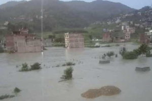 वर्षाले बनेपा डुबानमा, जिल्लाको जनजीवन अस्तव्यस्त