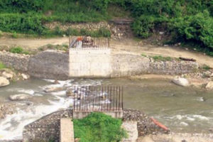 १५ महिनामा निर्माण हुनुपर्ने पुल ६ वर्षमा पनि बनेन