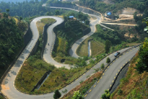 बाढीका कारण अवरुद्ध अरनिको र बिपी राजमार्ग खुल्यो