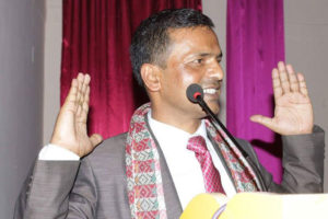 विश्व कीर्तिमान बनाउन केसीको वक्तव्य ५३ घण्टादेखि जारी