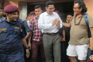 भोजपुर अदालतले रिहाई गरे लगत्तै नेकपाका प्रवक्ता विश्वकर्मा पुनः पक्राउ, लगियो दाङ