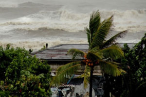 भारतको उडिसा राज्यमा आएको चक्रवातमा परी २१ को मृत्यु