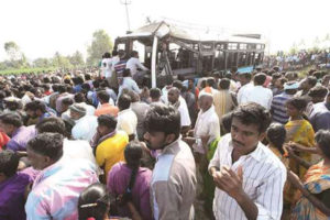 कर्नाटक बस दुर्घटना: मृत्यु हुनेको सङ्ख्या २८ पुग्यो