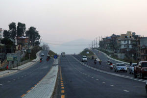 कोटेश्वर–कलङ्की सडक खण्डमा दोस्रो तहको कालोपत्र